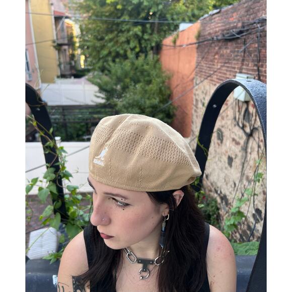 *VERY RARE* KANGOL BERET HAT - Picture 1 of 2